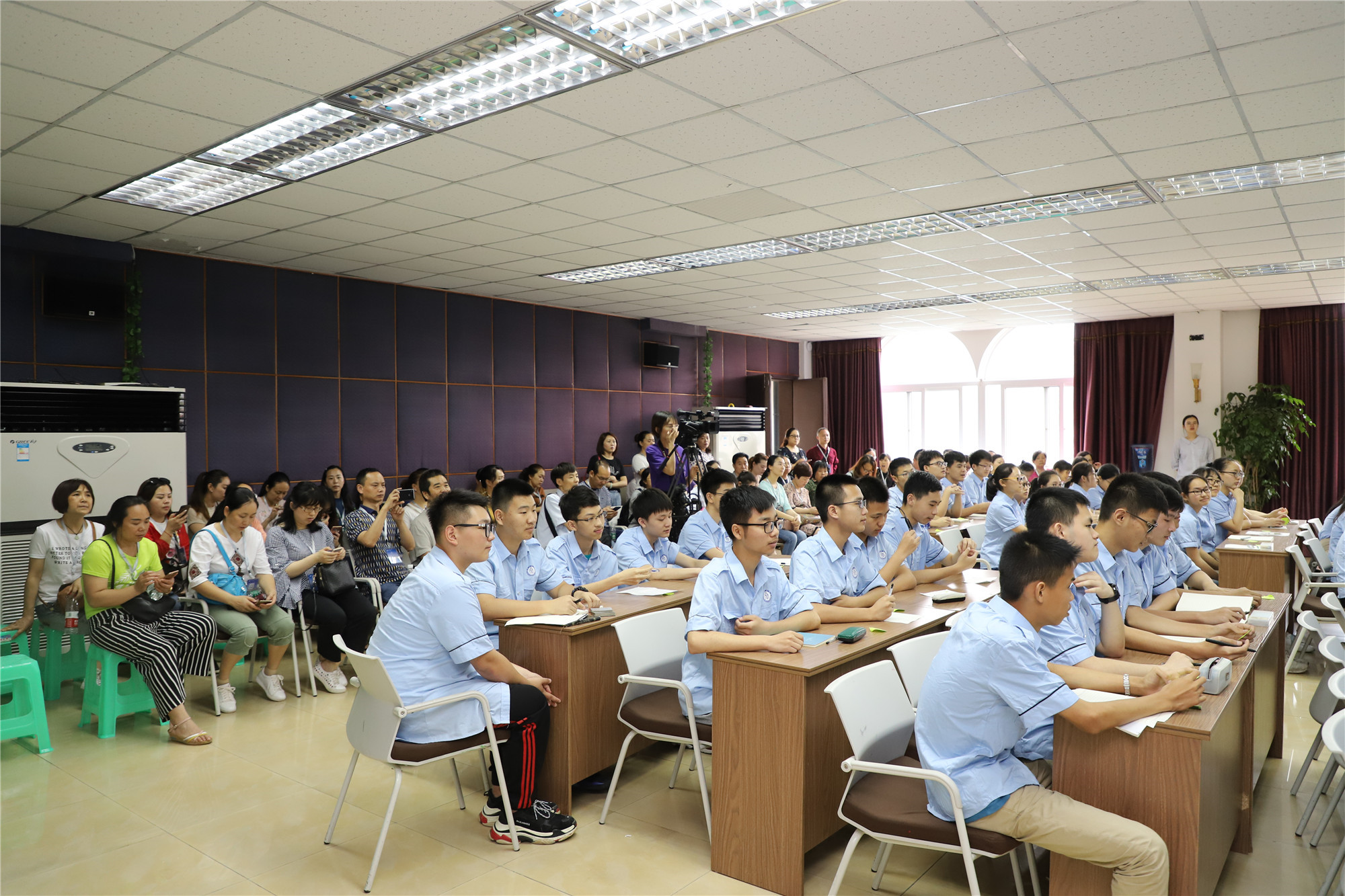 “问道新高考 魅力附中行”西大附中2018年校园开放日活动掠影